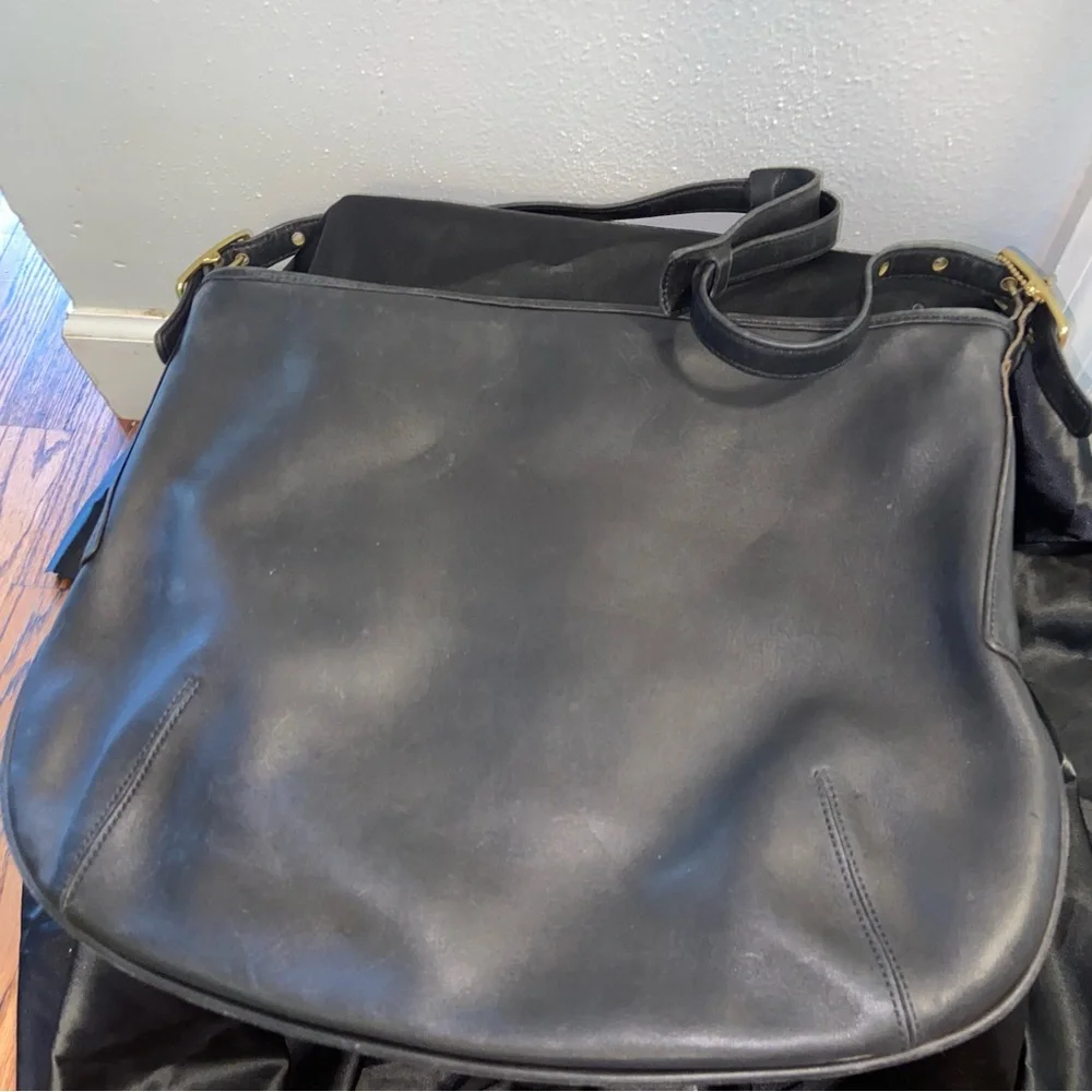 Coach Black Leather Shoulder Bag Style # A10-9213 - Picture 2 of 13